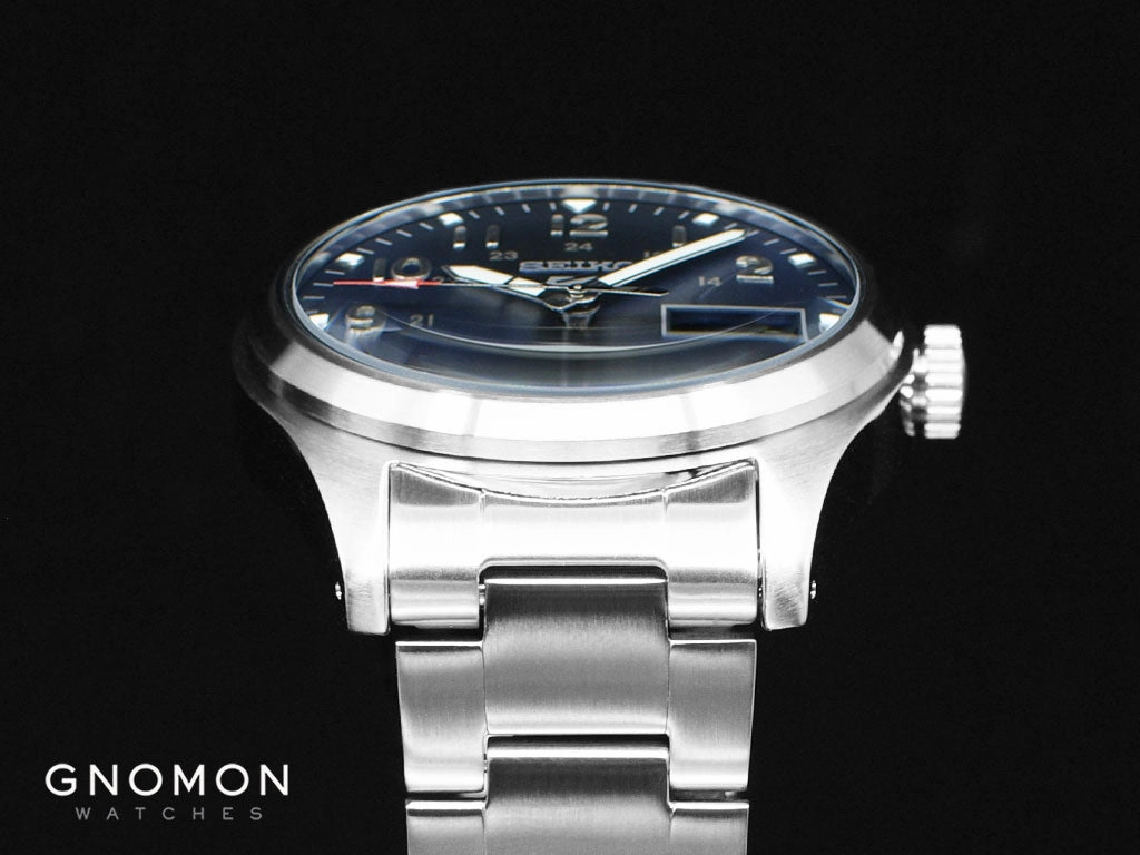 Seiko 5 Sports Sports Style Field Collection Blue Ref. SBSA113