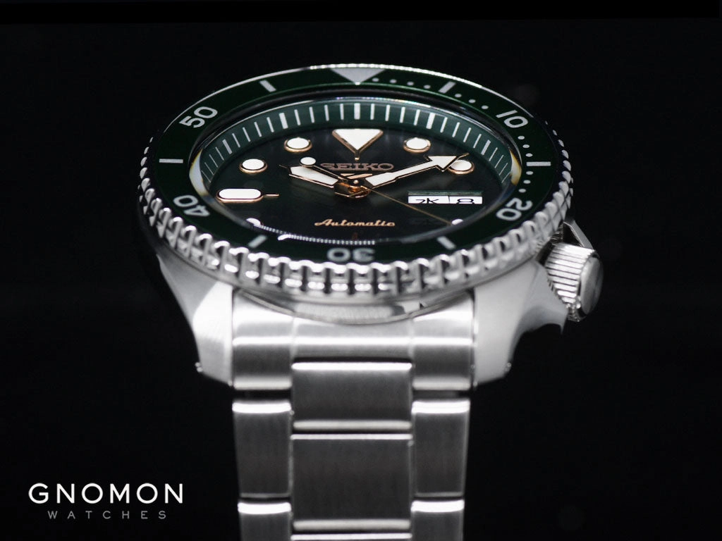 Seiko 5 Sports Sports Style Green Gilt Ref. SBSA013