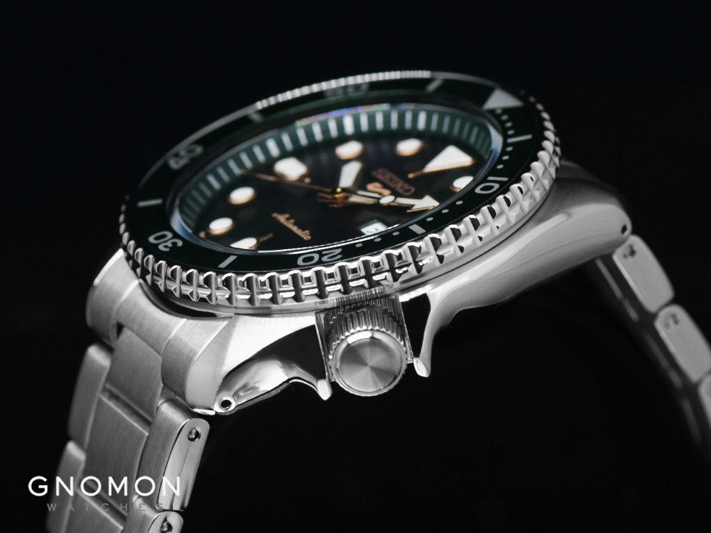 Seiko 5 Sports Sports Style Green Gilt Ref. SBSA013