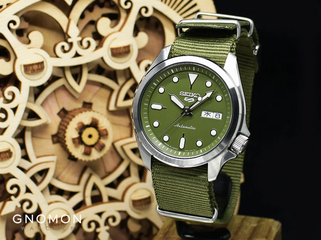 Seiko 5 Sports Sports Style Military Green 40 Ref. SBSA055