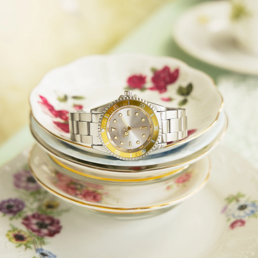 Silver coloured/gold OOZOO watch with silver coloured stainless steel bracelet - C11145