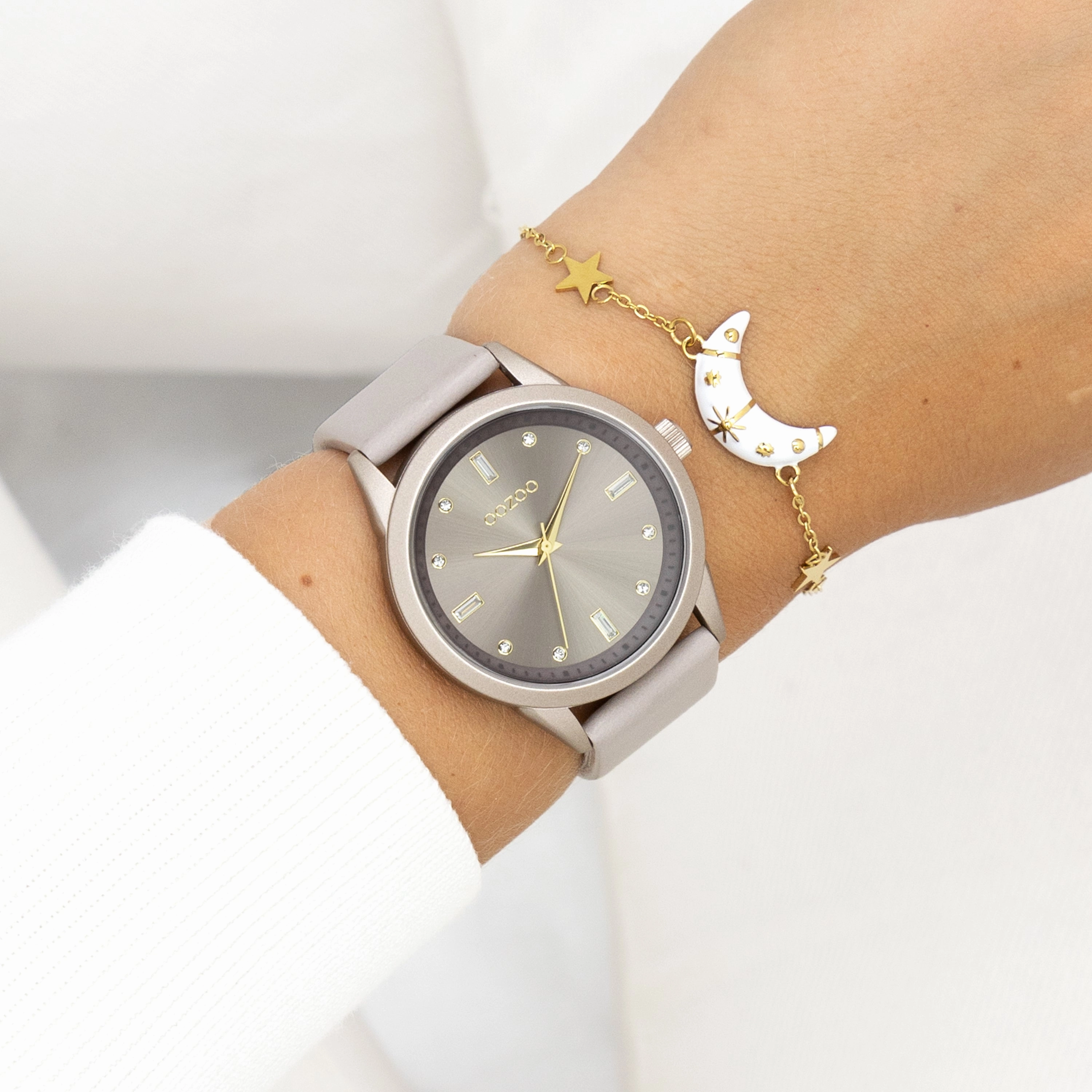 Taupe OOZOO watch with leather strap - C11287