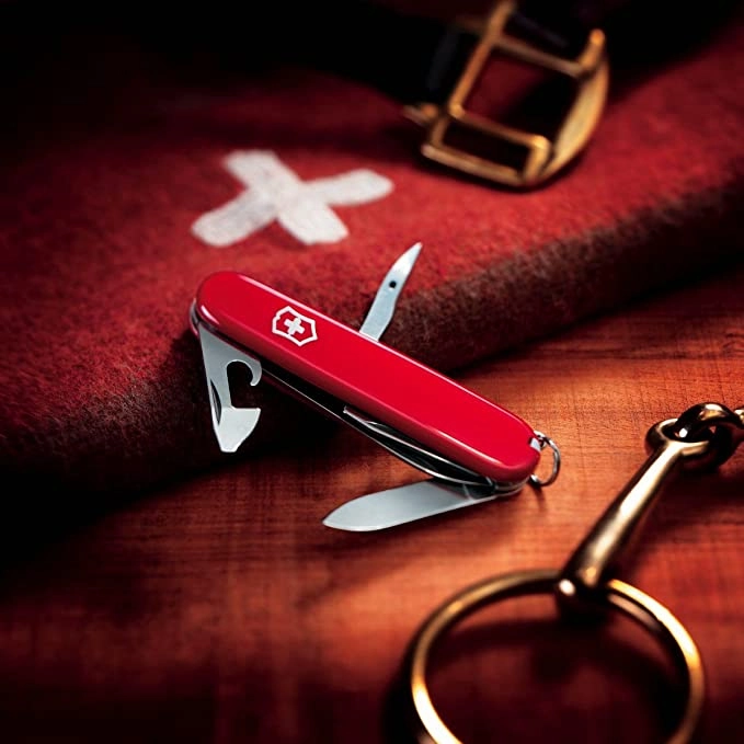 Victorinox Swiss Army Huntsman Pocket Knife, OS, Red/Medium Red