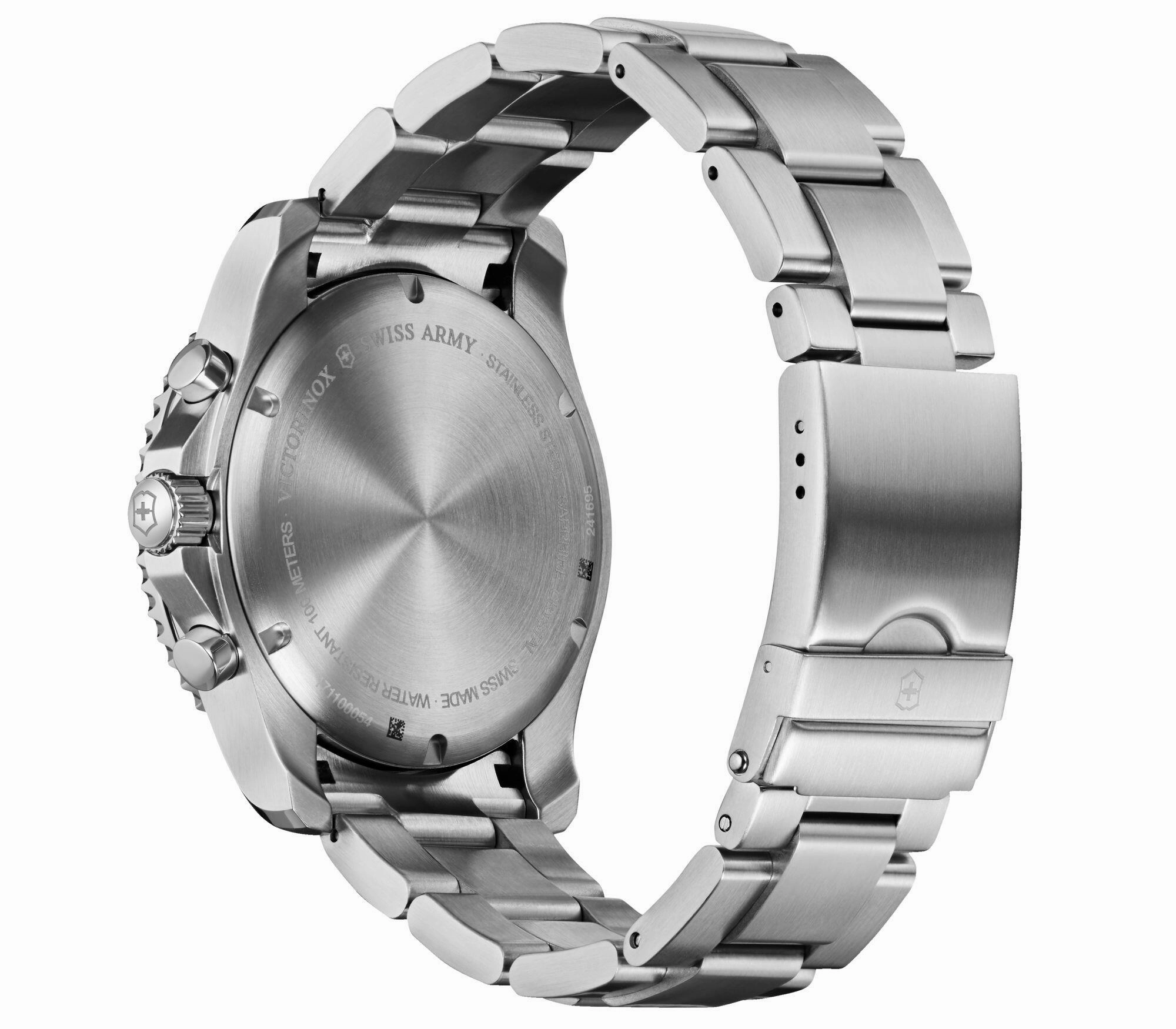 Victorinox Swiss Army Maverick Stainless Steel Watch, 43mm, Black
