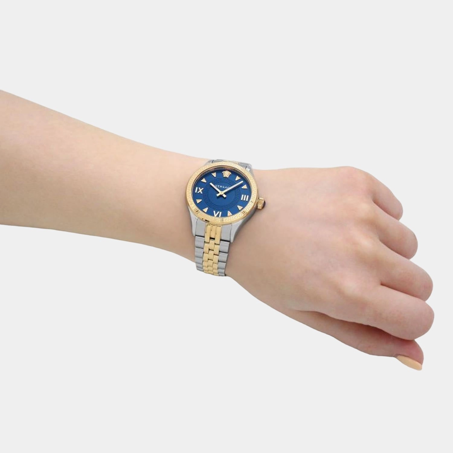 Women's Blue Analog Stainless Steel Watch VE2S00522